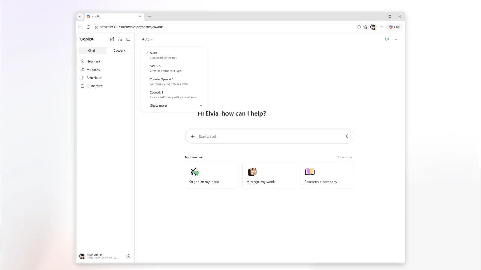 Offizielle Microsoft-Produktansicht von Copilot Cowork mit Aufgaben und Modellauswahl.
